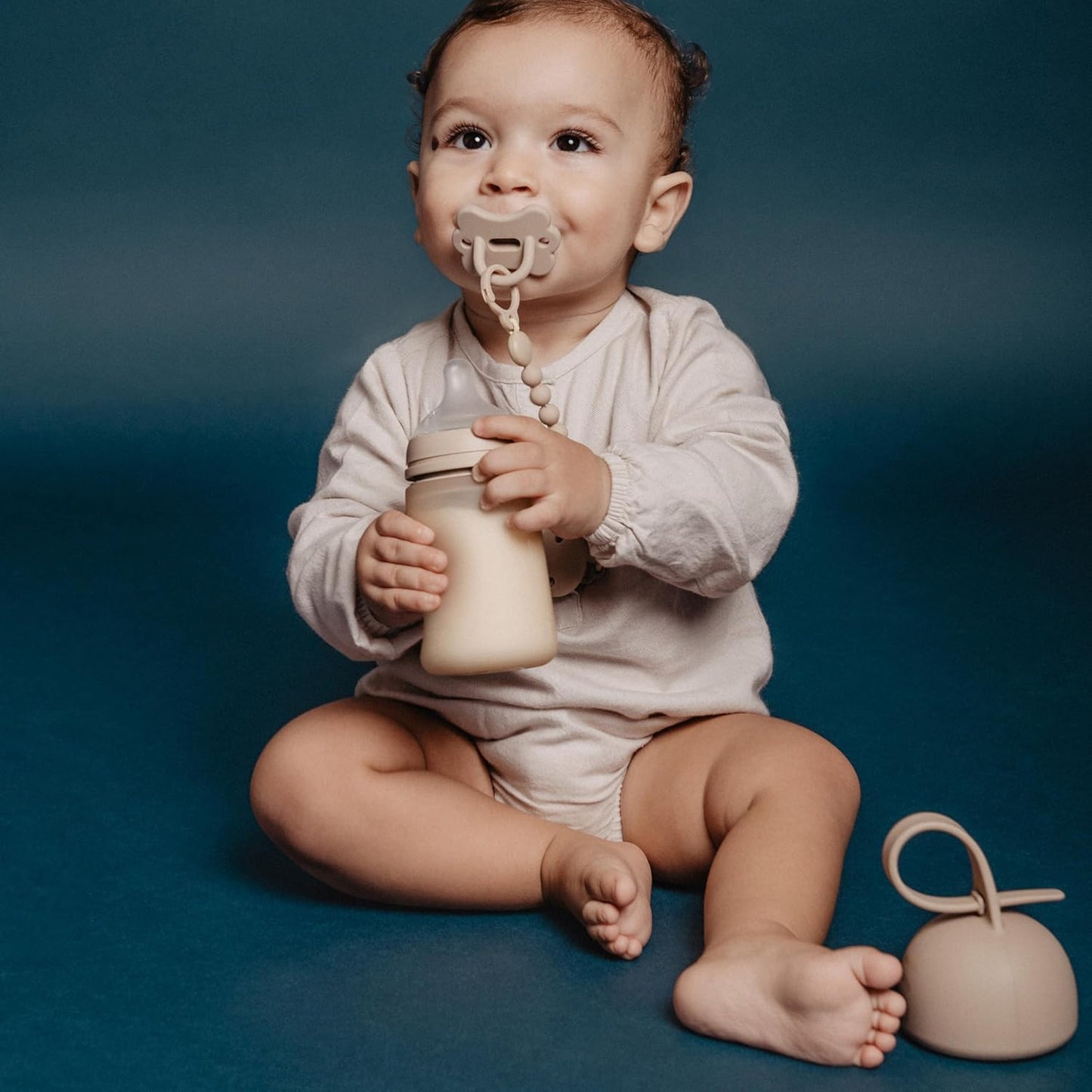 Suavinex Silicone Anti-Colic Feeding Bottle 240 ml with SX Pro Teat - Suavinex baby product